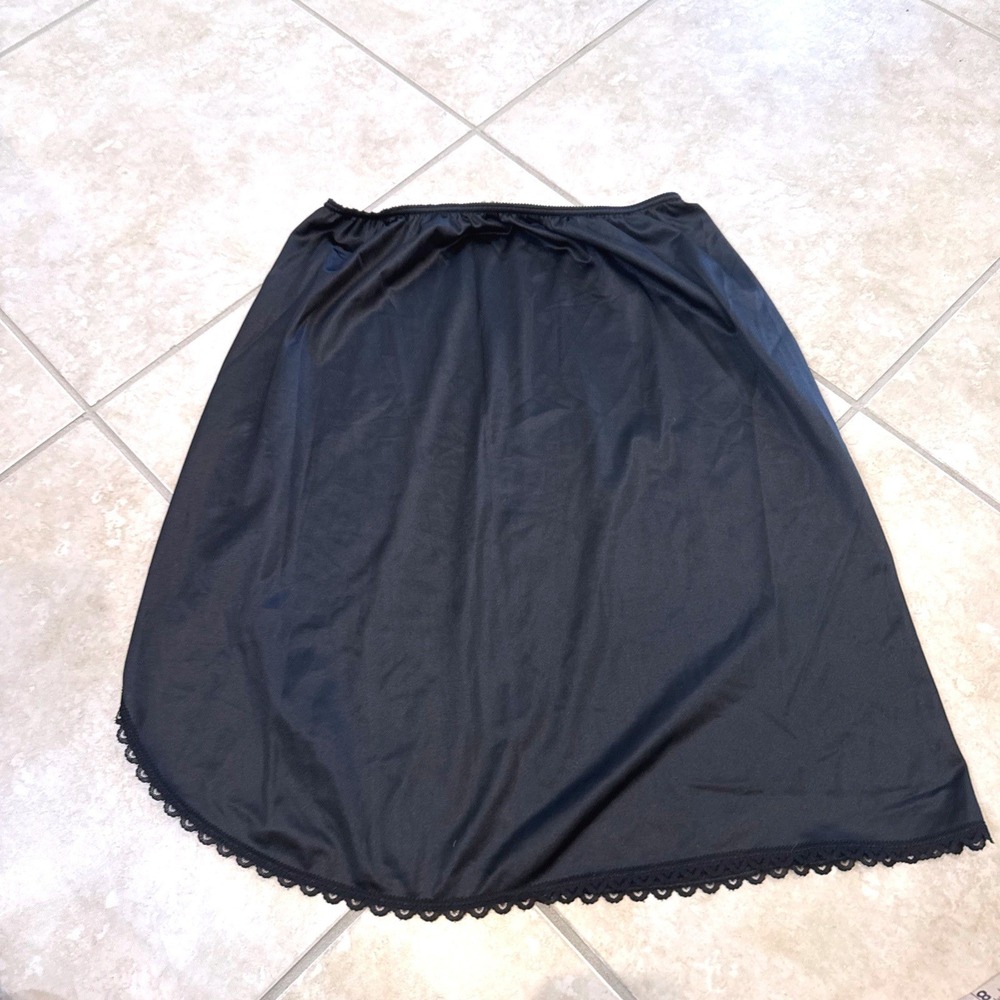 Vintage Sears Black Antron‎ III Nylon Half Slip Lace Trim Scalloped Hem Medium